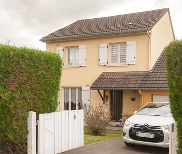 À louer Pavillon T5 95.07 m - Photo 4