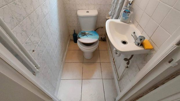 3 bedroom terraced house to rent - Photo 1