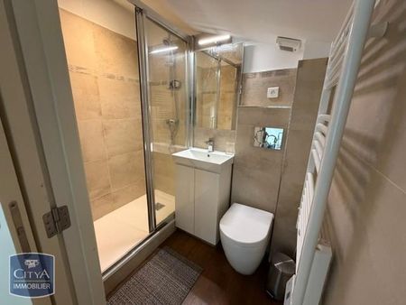 Location Appartement 3 pièces 83m² NICE 06000 - Photo 4