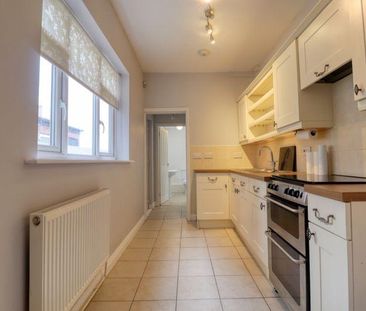 3 bedroom terraced house to rent - Photo 6