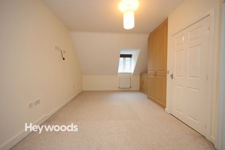 4 bed semi-detached house to rent in Chervil Close, Newcastle - Photo 4