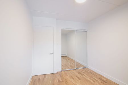 4800 Maisonneuve Blvd W - Photo 5