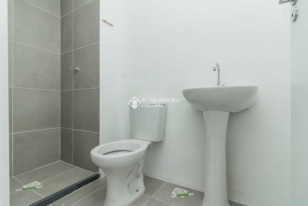 Apartamento com 2 quartos e 41m² para alugar em Sarandi, Porto Alegre. - Photo 1