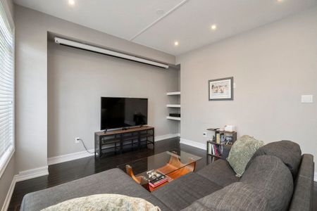 For Lease - 215 Dundas Street Unit# 9, Hamilton, Ontario - Photo 3