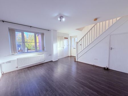 3 bedroom end of terrace house to rent - Photo 2