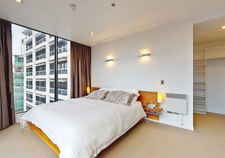 One of Wellington’s most exquisite penthouse apartments located at the top of Lambton Quay - Photo 4