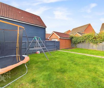 4 bedroom detached house to rent - Photo 6