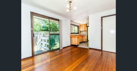 Spacious three bedroom unit - Photo 3