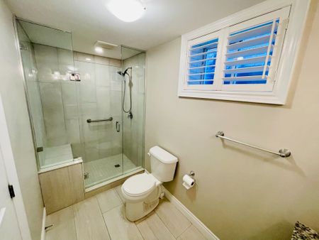 For Lease - 996 Booth Avenue Unit# Basement, Innisfil, Ontario - Photo 3