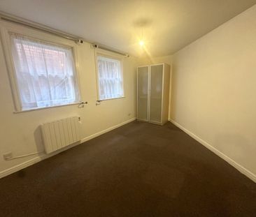 Flat 3, 5, Avenham Place, Preston - Photo 3