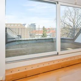 Moderne Dachgeschoss-Maisonette im Cottage - Photo 1