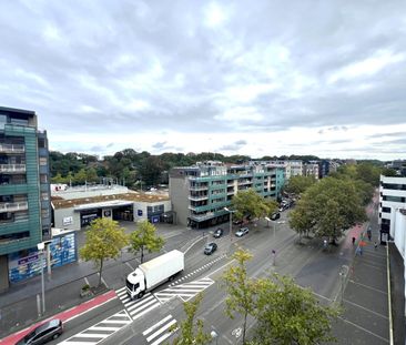 Ruim appartement met 2 slaapkamers in hartje Genk - Foto 1