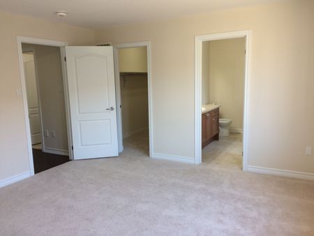 For Lease - 14 Cohoe Street, Brampton, Ontario - Photo 3