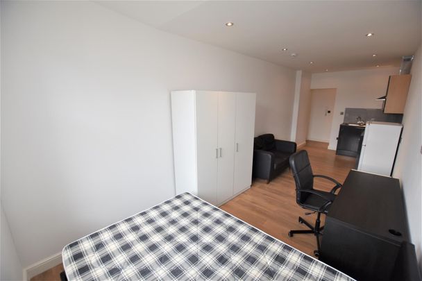 Albion Street - Photo 1