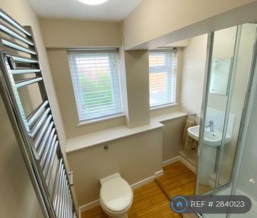 2 bedroom flat to rent - Photo 6