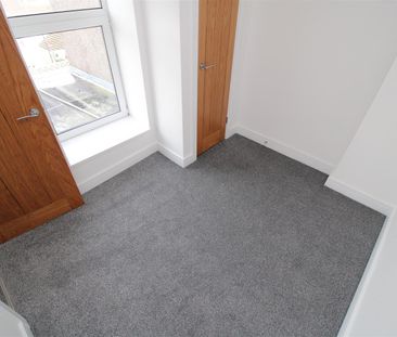 House - Terraced For Rent Penmaesglas Terrace, Tonypandy - Photo 2