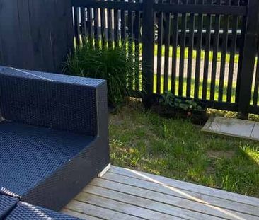 Near new low maintenance townhouse - Photo 1