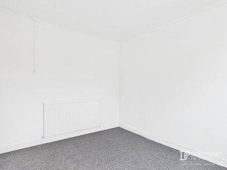 3 Bedroom Terraced House - Photo 4