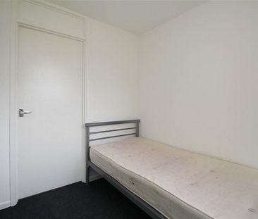 3 bedroom end of terrace house to rent - Photo 1