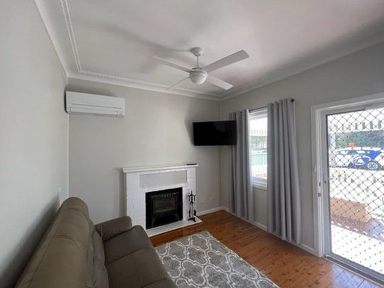 Tamworth Furnished Accommodation - North Tamworth - Photo 1