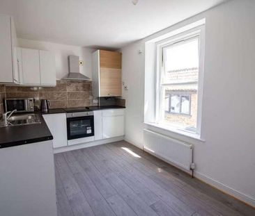 Vallis Way, Frome, BA11 - Photo 4