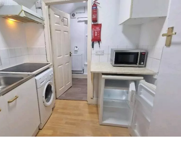 Studio to rent - Photo 5