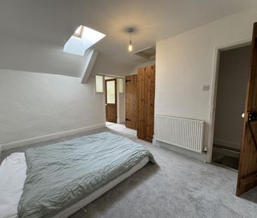 3 bedroom detached house to rent - Photo 2