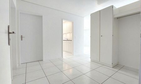 TEILSANIERT: 3.5-ZW à 70 m² im EG - Photo 2