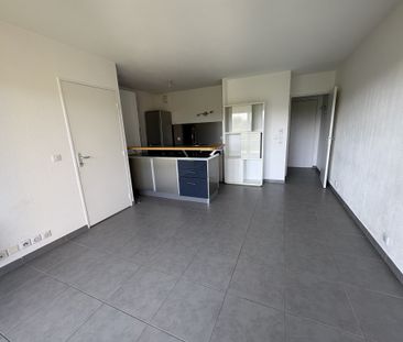 Location Appartement 2 pièces 45m² AIX EN PROVENCE 90ème - Photo 3