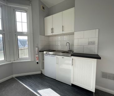 Flat to rent, - Photo 2