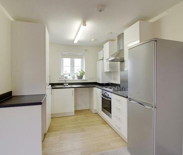 Towgood Close, Helpston, PE6 - Photo 2