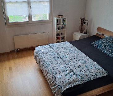 Rent a 2 ½ rooms apartment in Jona - Photo 3