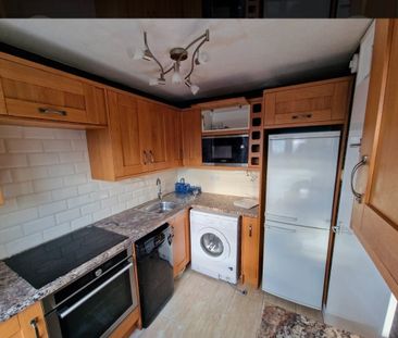 1 Bed Flat, Cathkinview Place, G42 - Photo 4