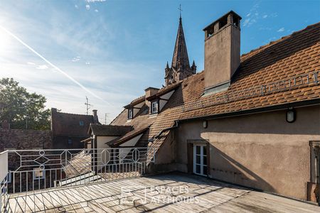 Duplex carré d’or et sa terrasse vue Cathédrale - Photo 4