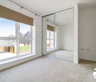 4 bedroom detached house to rent - Photo 2