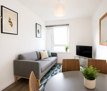 Langdon House – Room 1 - Photo 1