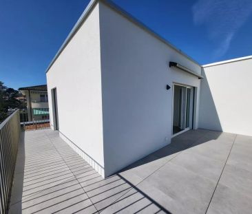 Bien d'exception neuf de 3.5 pcs avec vue et grand balcon - Photo 2