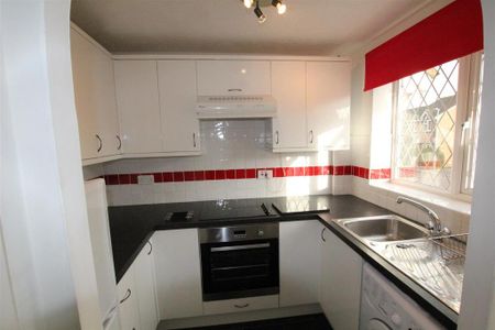 2 bedroom terraced house to rent - Photo 3