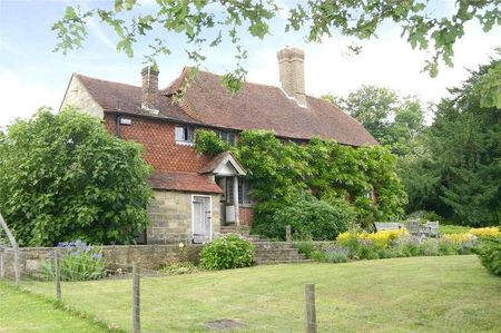 Luxford Lane, East Grinstead, West Sussex, RH19 - Photo 2