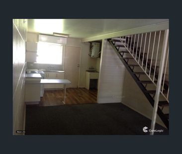 Fully air conditioned 1 bedroom Unit. - Photo 2