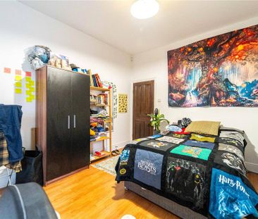 4 bedroom end of terrace house to rent - Photo 4