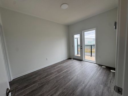 For Lease - 42 Matawin Lane, Richmond Hill, Ontario - Photo 4