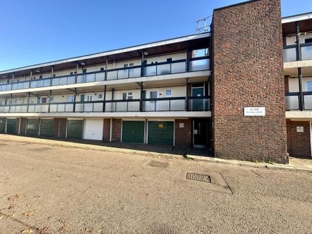 1 bedroom flat to rent - Photo 5