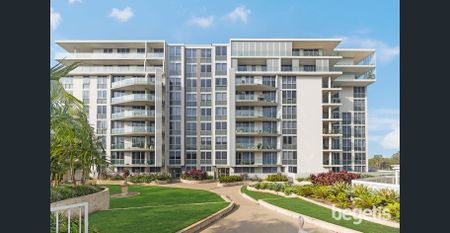 RESORT STYLE LIVING IN SUPERB SECURE SETTING WITH COMMUNAL TENNIS COURT, POOL & GYM - Photo 4