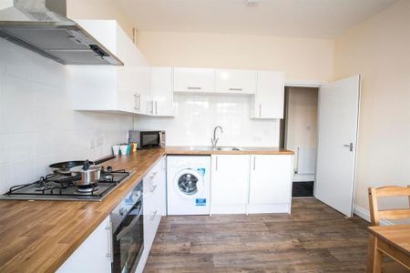 1 bedroom in a house share to rent - Photo 5