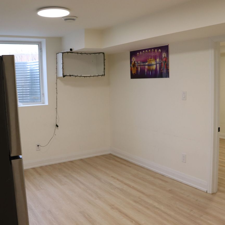 For Lease - 2966 Turner Crescent Unit# Lower, London South, Ontario - Photo 1