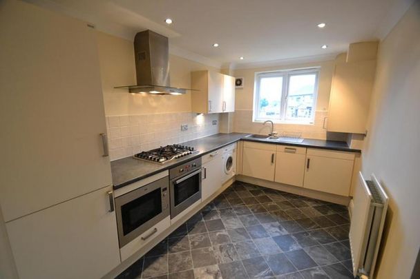 2 Bedroom Apartment To Let - Photo 1