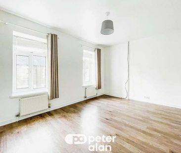 Queen Street, Tongwynlais, Cardiff, CF15 - Photo 3