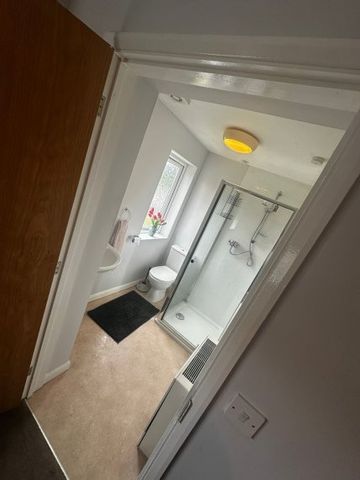 2 En-suite Double Rooms Available Now - Photo 4