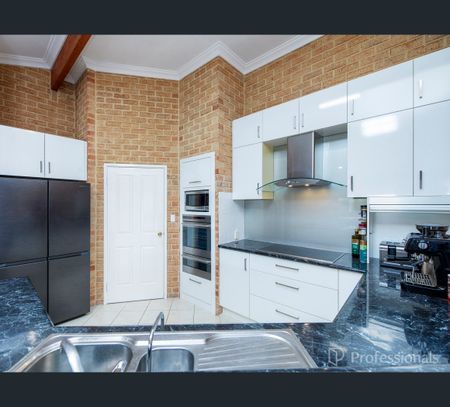 8 Capstone Way, Marangaroo, WA 6064 - Photo 4